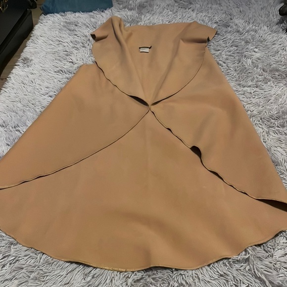 Camel long vest - Picture 1 of 6